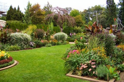 casa loma flower gardens from the south lawn